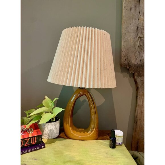 Vintage Mid Modern Mustard Lamp - Picture 1 of 5